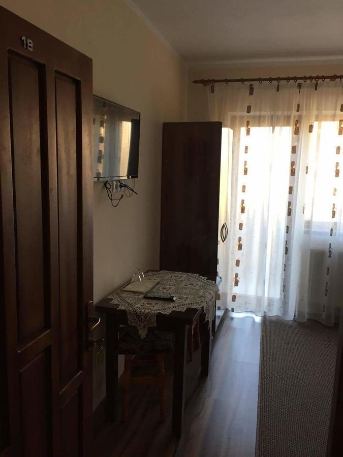 Pensiunea Cetatea Boghiş エクステリア 写真